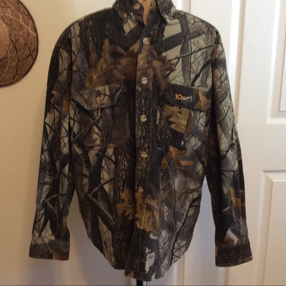 10X Men’s camouflage duck deer hunting buttoned shirt front pockets long sleeve
